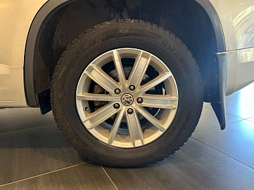 Volkswagen Tiguan, 2011г, передний привод, механика