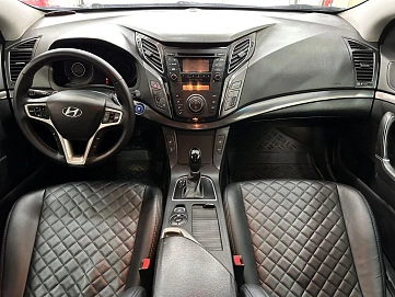 Hyundai i40, 2013г, передний привод, автомат