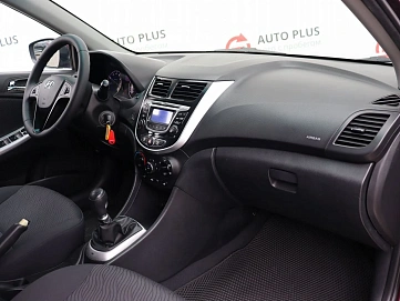 Hyundai Solaris, 2012г, передний привод, механика