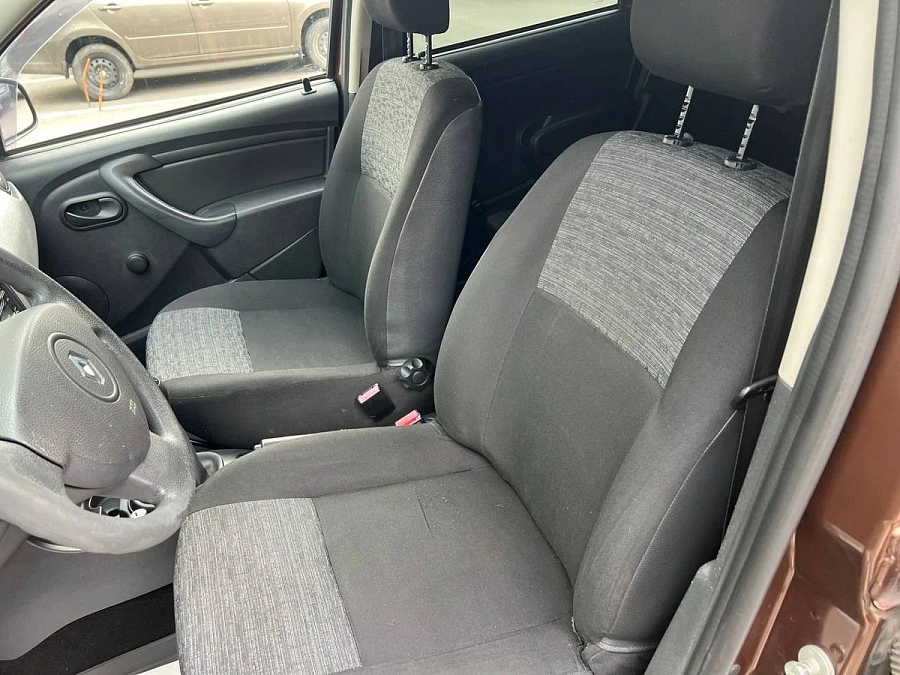 Renault Duster, 2013г., передний привод, механика