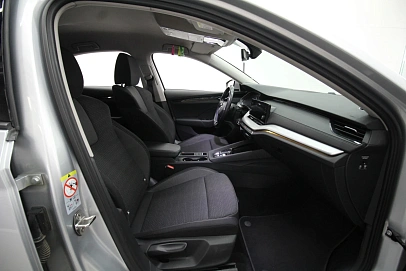 Skoda Octavia, 2021г, передний привод, автомат