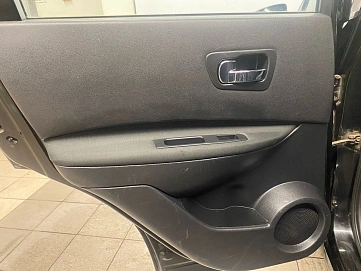 Nissan Qashqai, 2011г, передний привод, механика