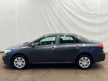 Toyota Corolla, 2010г, передний привод, механика