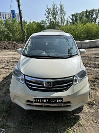 Honda Freed, 2012г, передний привод, вариатор