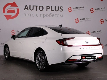 Hyundai Sonata, 2021г., передний привод, автомат