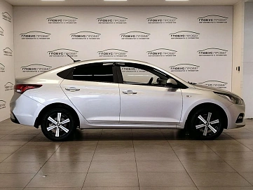 Hyundai Solaris, 2018г, передний привод, автомат