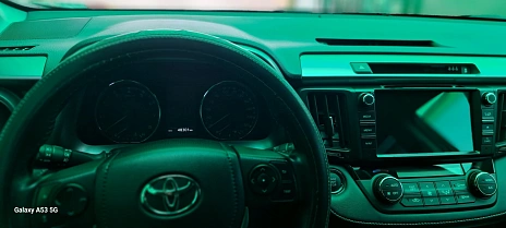 Toyota RAV4, 2017г, полный привод, вариатор