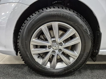 Volkswagen Polo, 2019г, передний привод, автомат