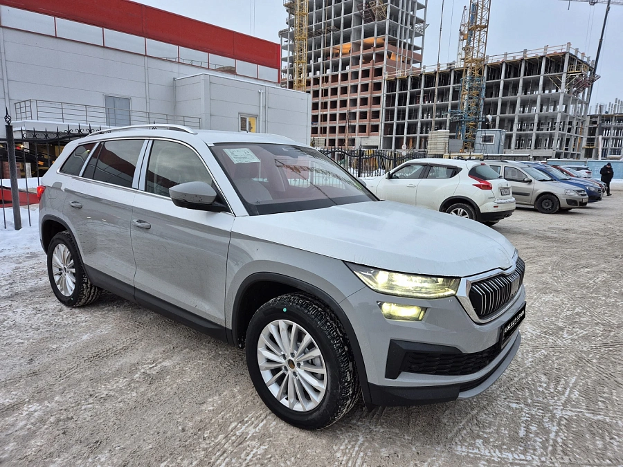 Skoda Kodiaq, 2024г., полный привод, робот