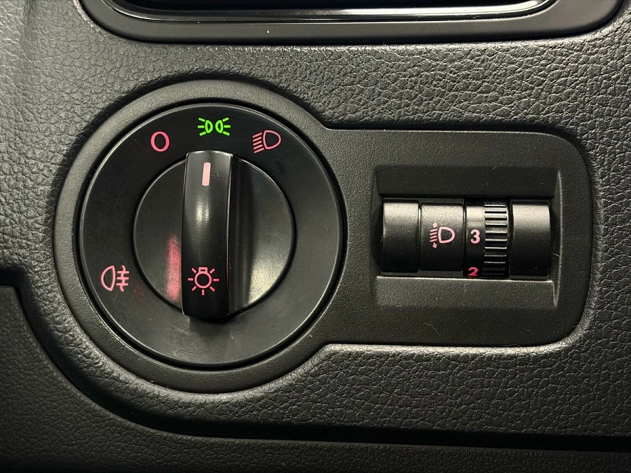 Volkswagen Polo, 2020г., передний привод, механика