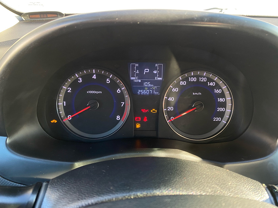 Hyundai Solaris, 2016г., передний привод, автомат