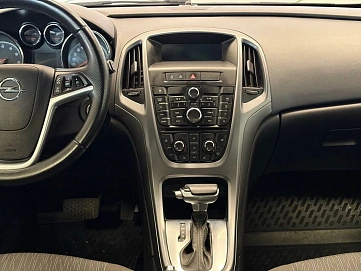 Opel Astra, 2013г, передний привод, автомат