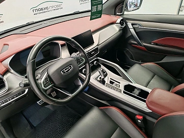 Geely Coolray, 2022г., передний привод, робот