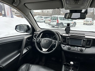 Toyota RAV4, 2018г, полный привод, автомат