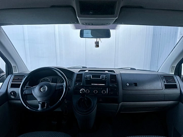 Volkswagen Caravelle, 2011г, передний привод, механика