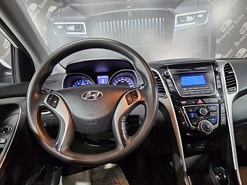 Hyundai i30, 2015г, передний привод, автомат