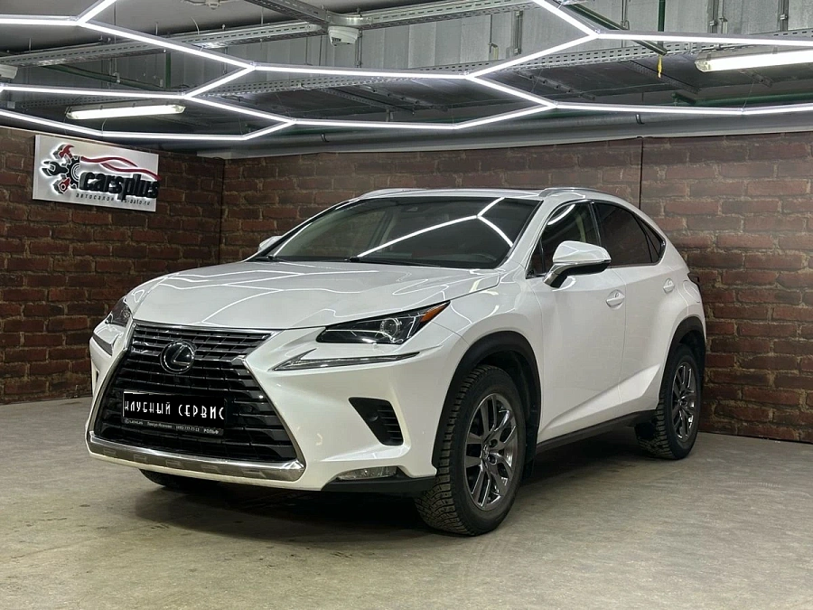 Lexus NX, 2018г., полный привод, вариатор