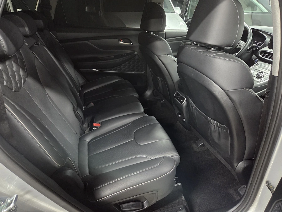 Hyundai Santa Fe, 2023г., полный привод, автомат