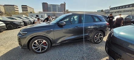 Audi Q5, 2025г, полный привод, робот
