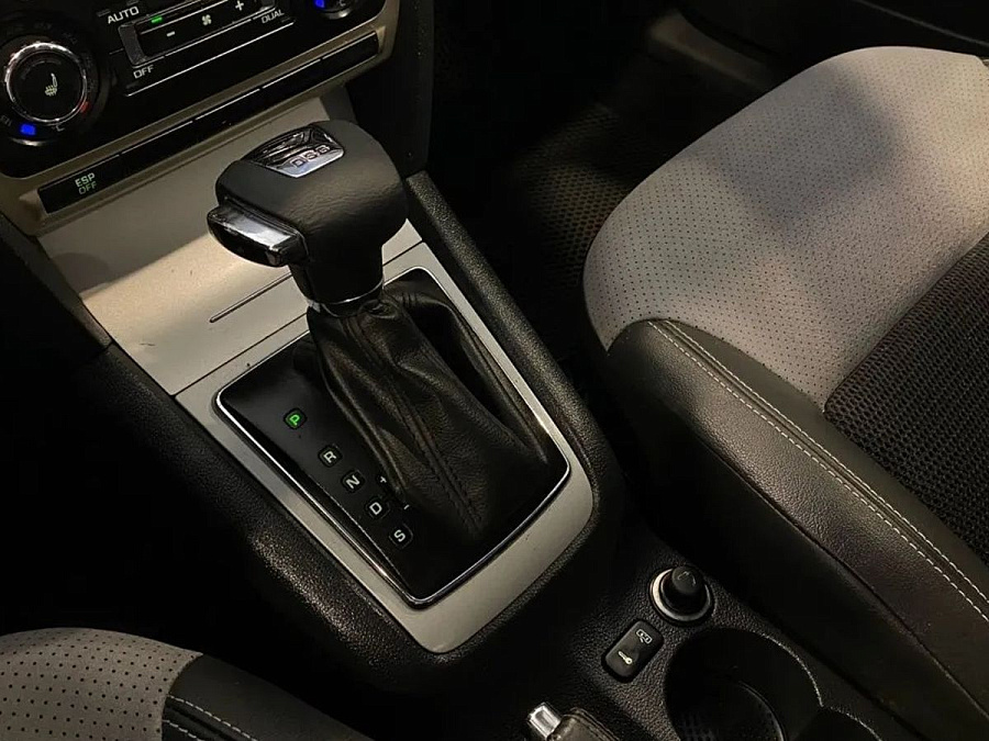 Skoda Octavia, 2009г., передний привод, автомат
