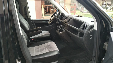 Volkswagen Multivan, 2017г, передний привод, робот