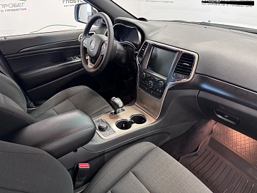 Jeep Grand Cherokee, 2013г, передний привод, автомат