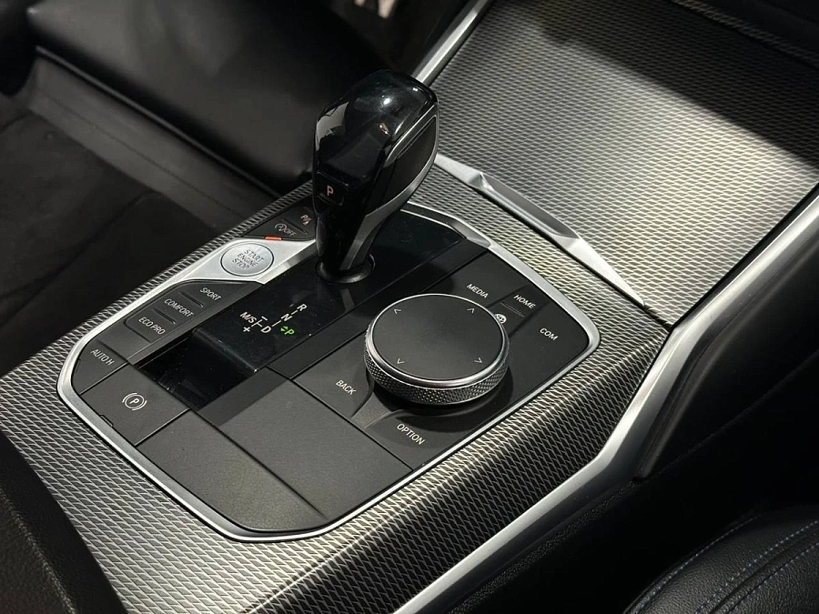 BMW 3 серии, 2019г., полный привод, автомат