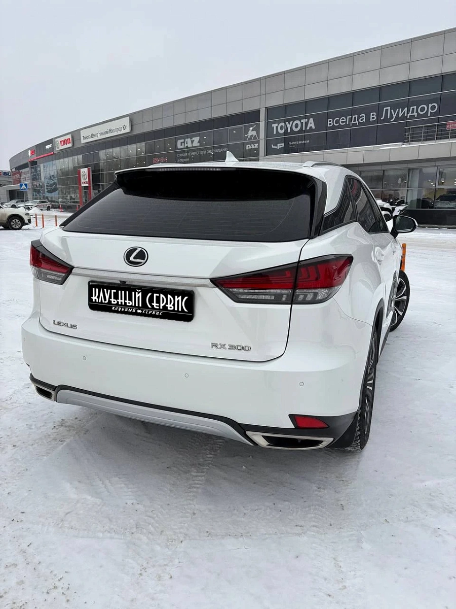 Lexus RX, 2021г., передний привод, автомат