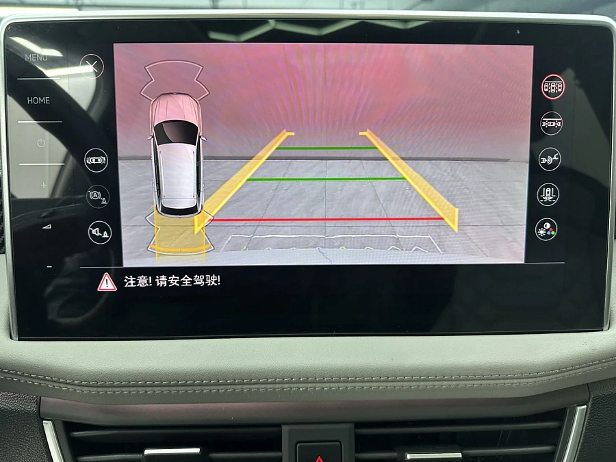 Volkswagen Tayron, 2022г., передний привод, робот