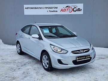 Hyundai Solaris, 2012г, передний привод, автомат