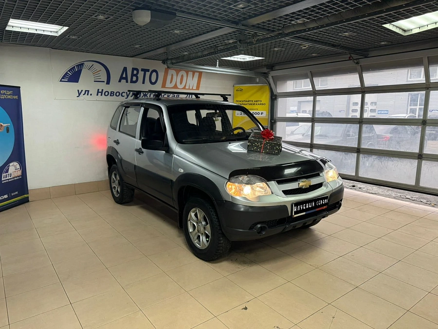 Chevrolet Niva, 2011г., полный привод, механика