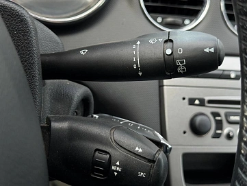Peugeot 308, 2011г, передний привод, механика