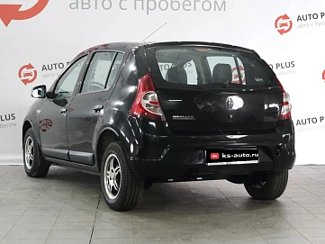 Renault Sandero, 2011г, передний привод, механика