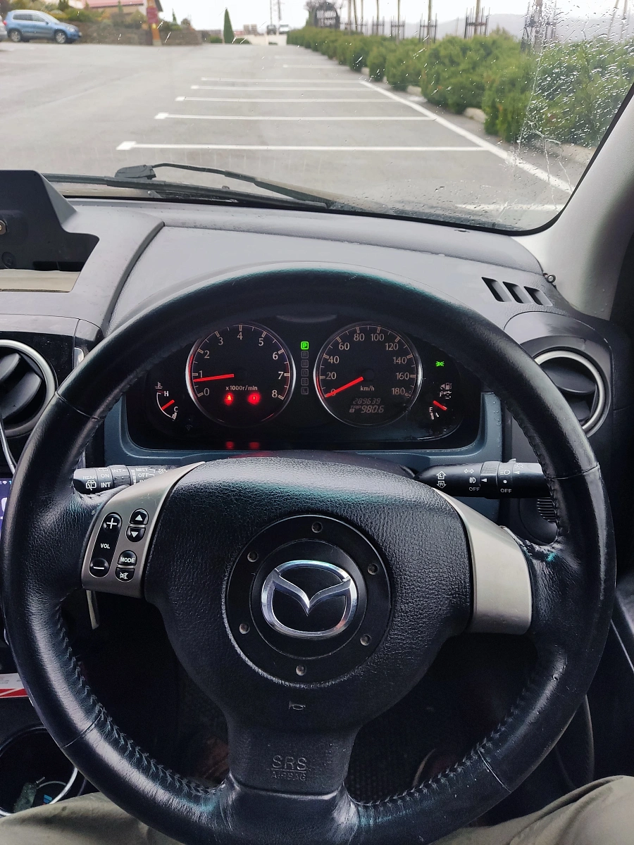 Mazda Verisa, 2004г., передний привод, автомат