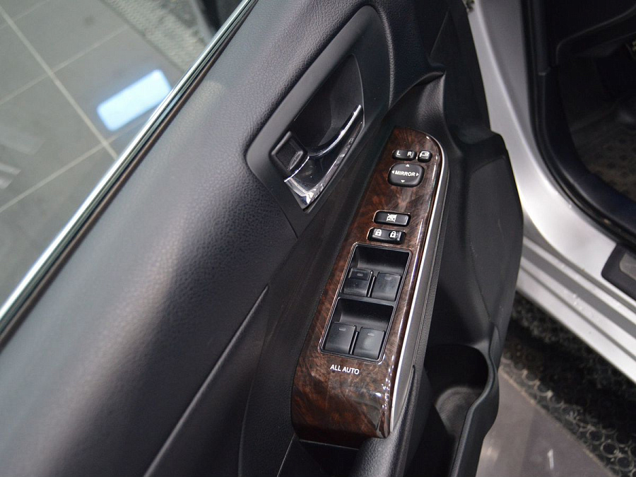 Toyota Camry, 2017г., передний привод, автомат