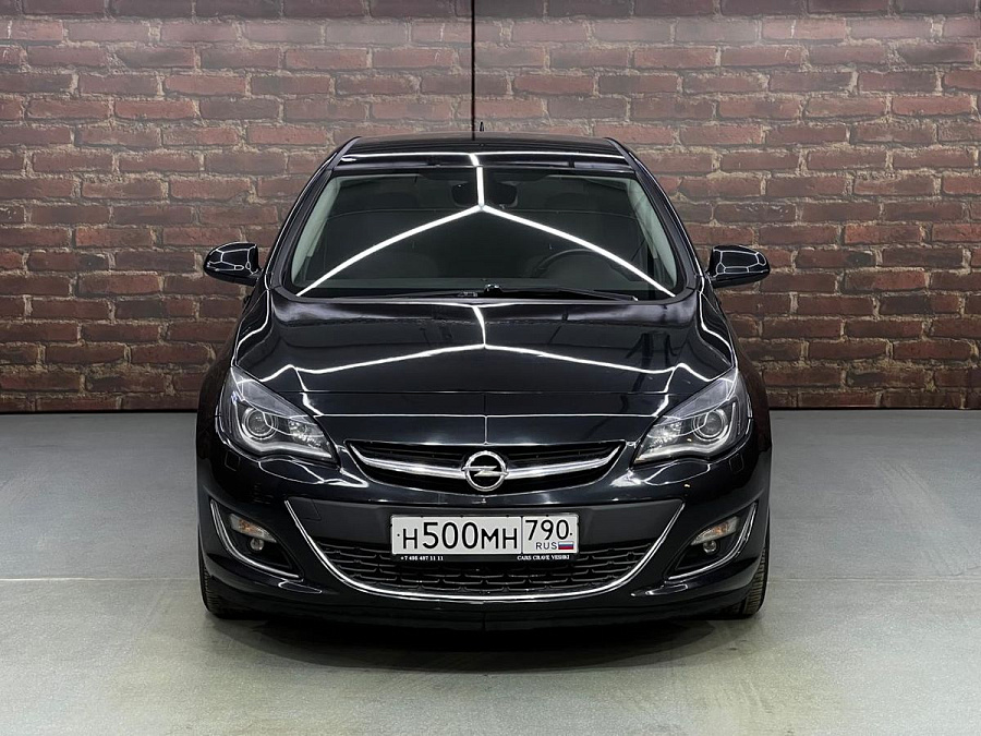 Opel Astra, 2013г., передний привод, автомат