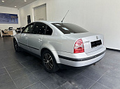 Volkswagen Passat, 2002г., передний привод, механика
