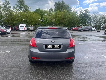Kia Ceed, 2010г, передний привод, механика