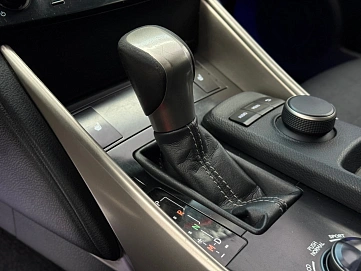 Lexus IS, 2014г., задний привод, автомат