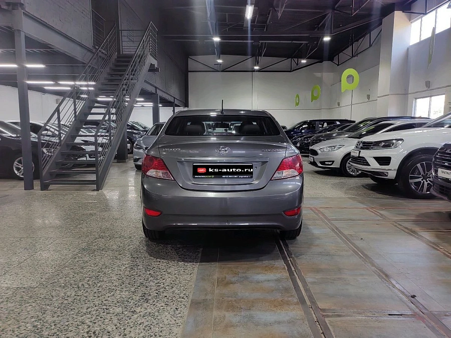 Hyundai Solaris, 2011г., передний привод, механика