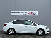 Opel Astra, 2012г., передний привод, автомат
