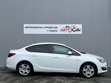Opel Astra, 2012г, передний привод, автомат