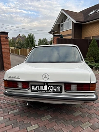 Mercedes-Benz W123, 1985г, задний привод, механика