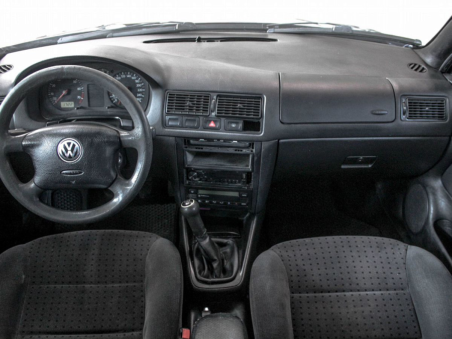 Volkswagen Golf, 1998г., передний привод, механика