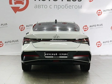 Hyundai Elantra, 2023г, передний привод, вариатор