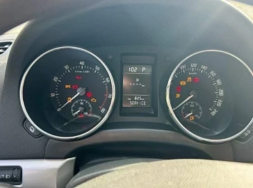 Skoda Yeti, 2011г, передний привод, робот