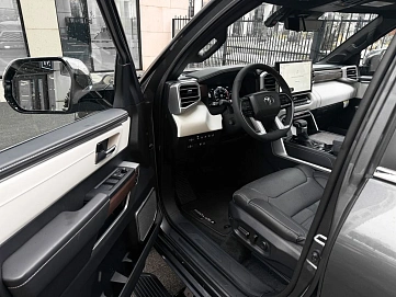 Toyota Sequoia, 2025г, полный привод, автомат