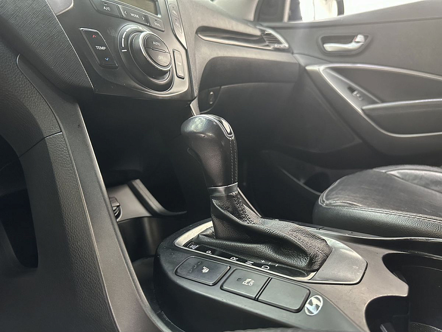Hyundai Santa Fe, 2012г., полный привод, автомат