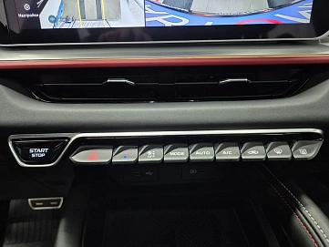 Geely Coolray, 2024г, передний привод, робот