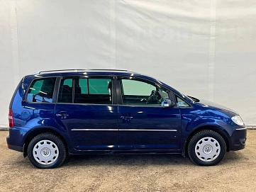 Volkswagen Touran, 2007г, передний привод, робот